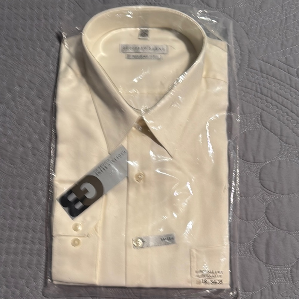 Geoffrey Beene Cream Dress Shirt Classic Formal Style